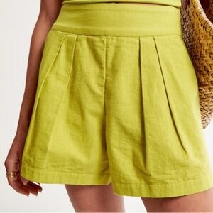 Abercrombie Bright Green Linen-blend Pleated Shorts